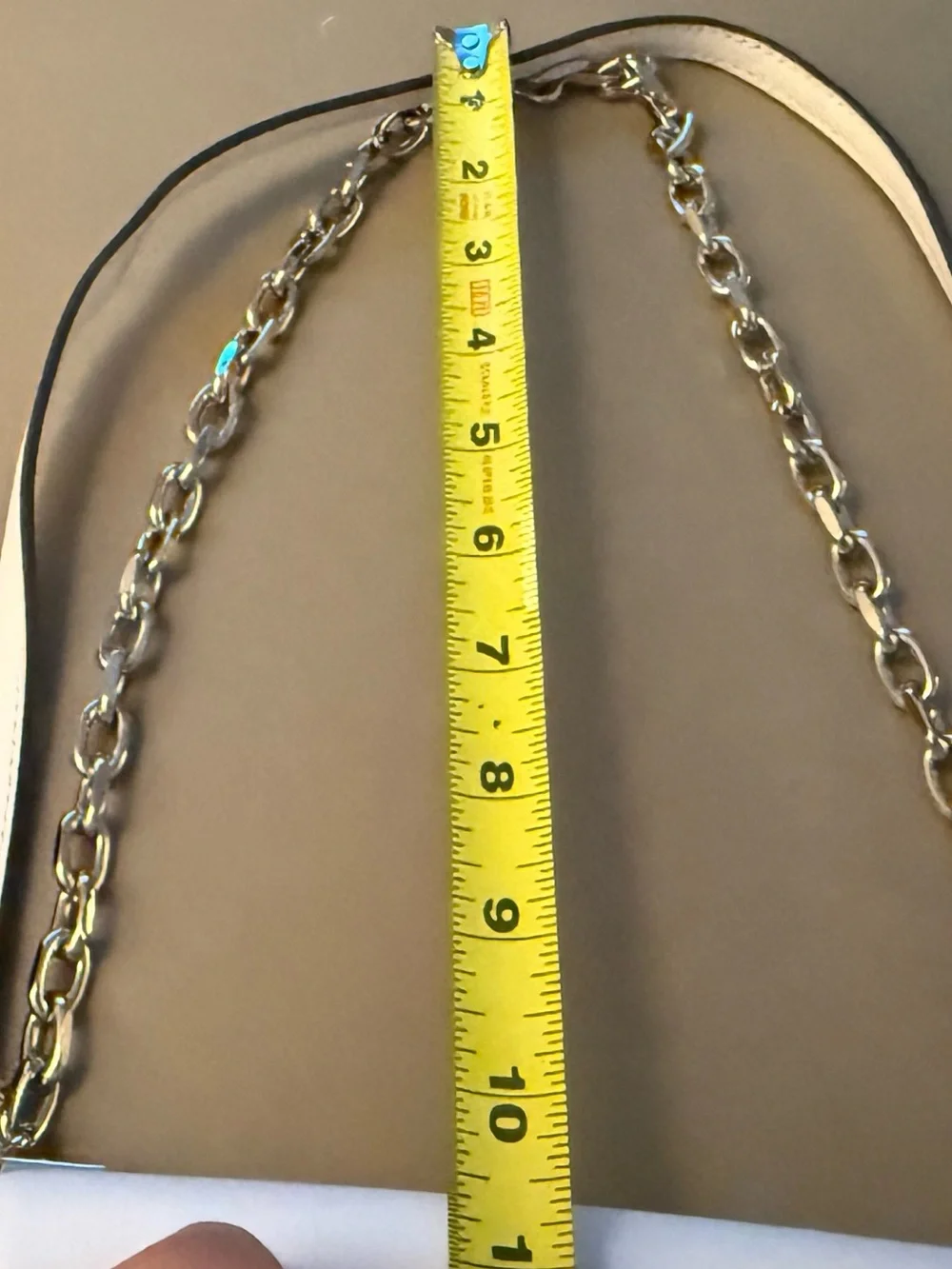 kate spade white Leather Shoulder Bag with Gold Chain,never used